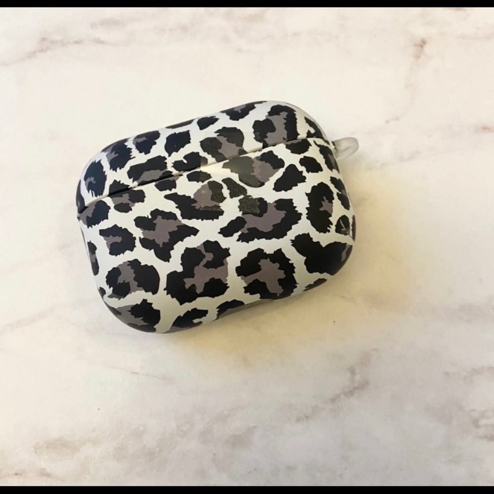 AirPod Case Covers - Picture 7 of 10